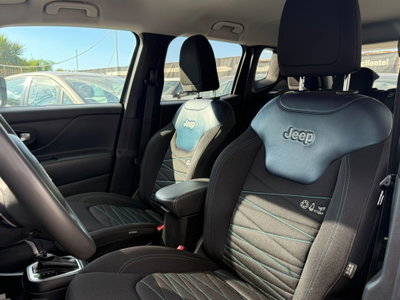 Jeep Renegade 1.3 T4 240CV PHEV 4xe AT6 Trailhawk (13)