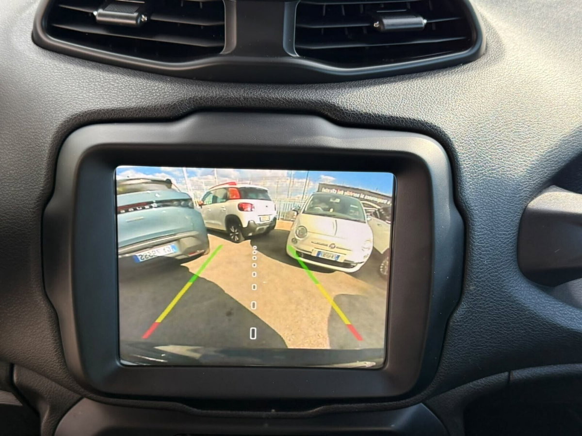 Jeep Renegade 1.3 T4 240CV PHEV 4xe AT6 Trailhawk (15)