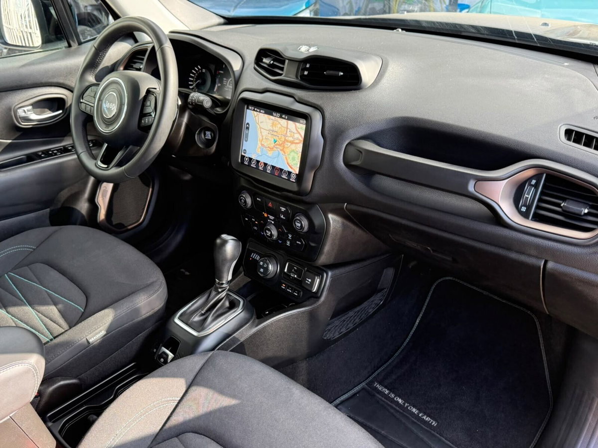Jeep Renegade 1.3 T4 240CV PHEV 4xe AT6 Trailhawk (19)