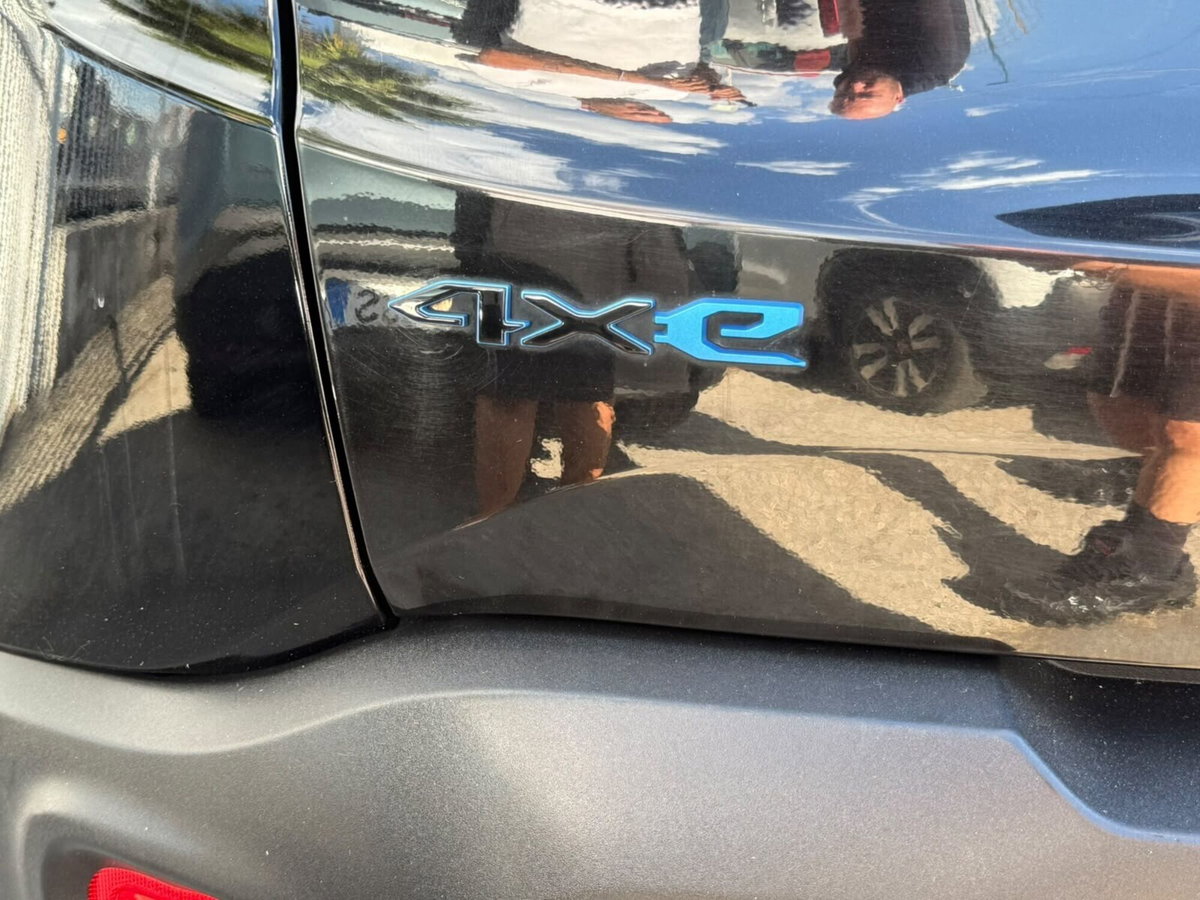 Jeep Renegade 1.3 T4 240CV PHEV 4xe AT6 Trailhawk (20)