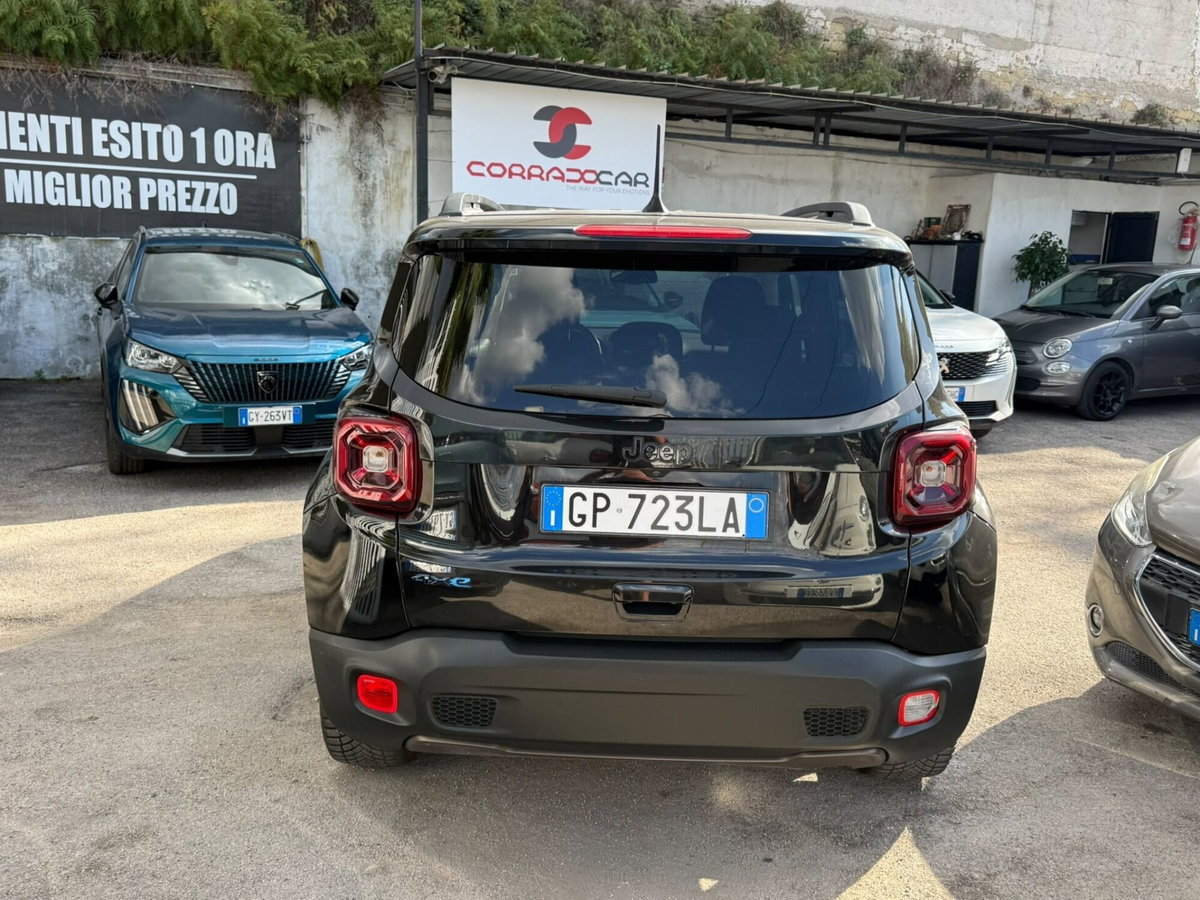 Jeep Renegade 1.3 T4 240CV PHEV 4xe AT6 Trailhawk (3)