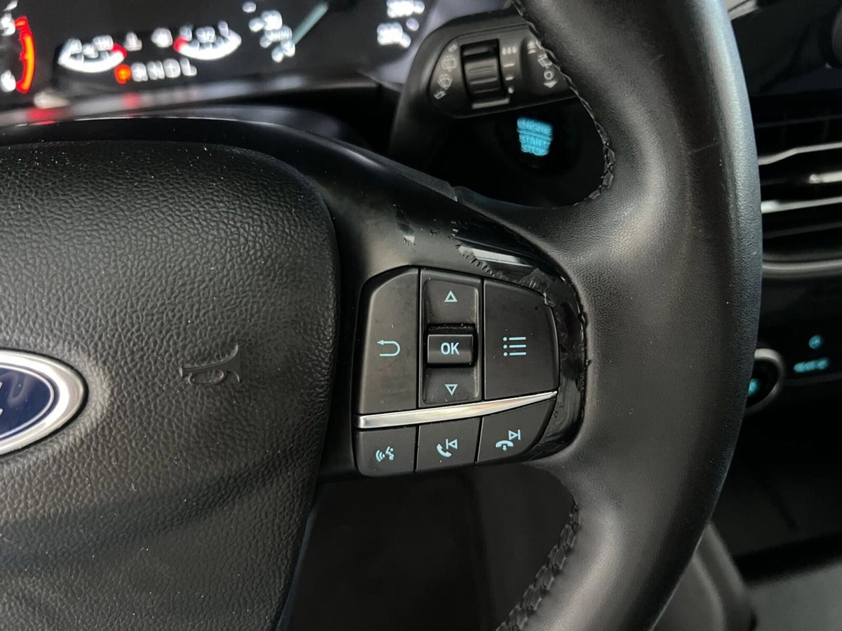 Ford Kuga 1.5 EcoBlue 120 CV 2WD ST-Line (10)