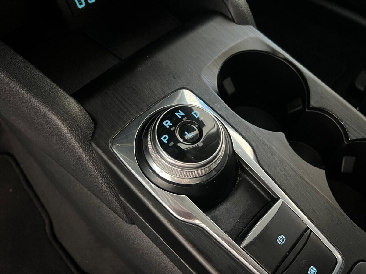 Ford Kuga 1.5 EcoBlue 120 CV 2WD ST-Line (12)