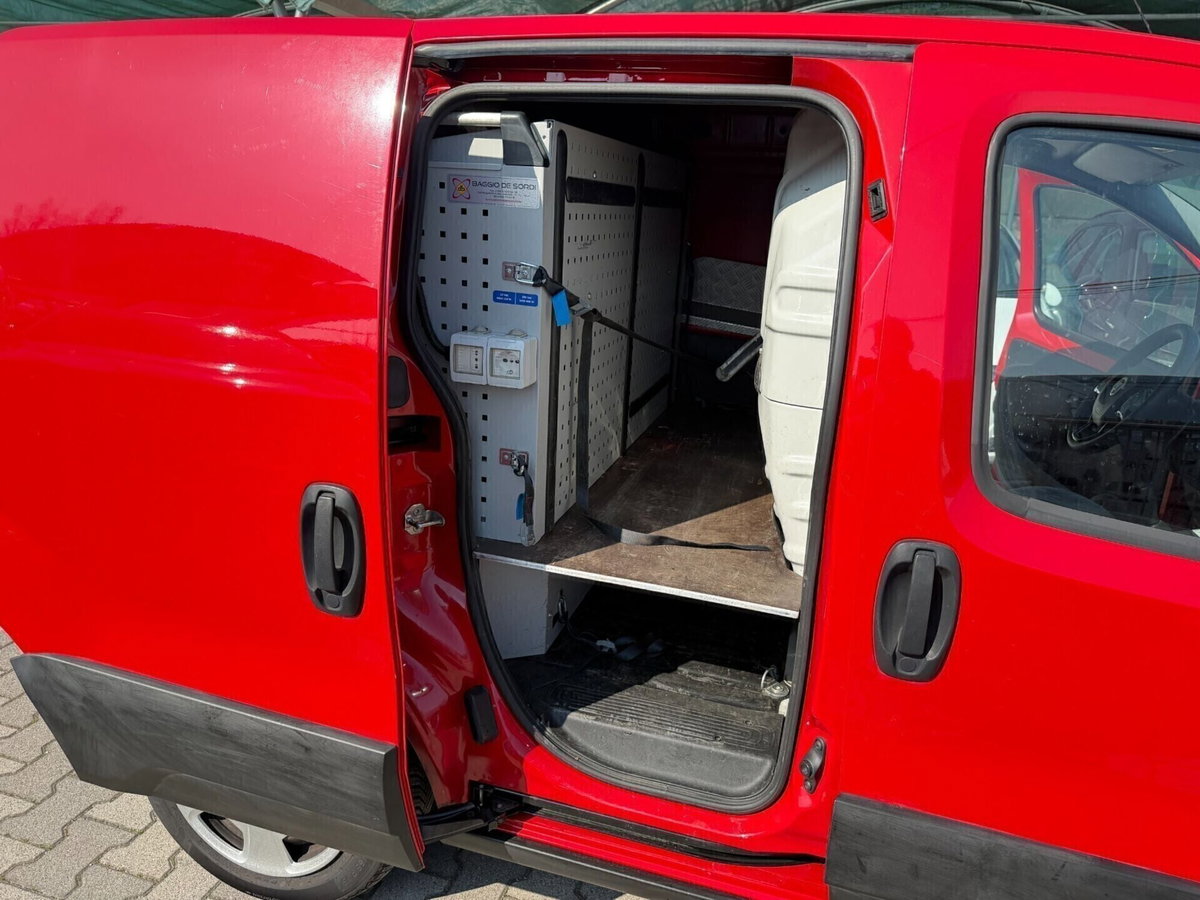 Fiat Fiorino 1.3 MJT 80CV Combinato Adventure M1 (12)