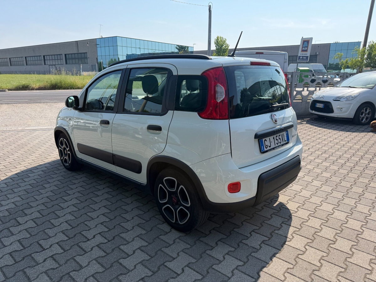 Fiat Panda 1.0 FireFly S&S Hybrid (4)