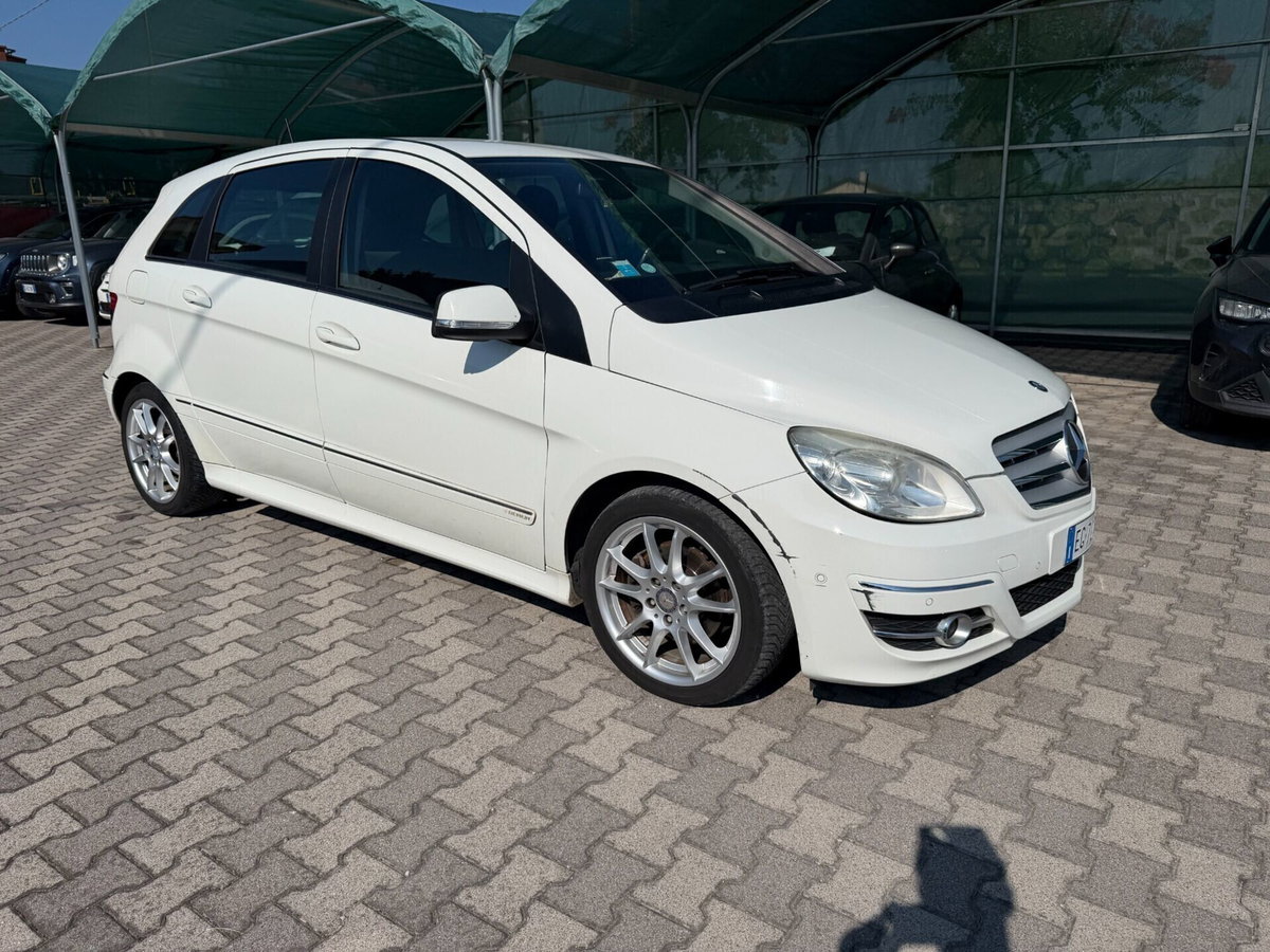 Mercedes-Benz Classe B 200 CDI Executive (2)