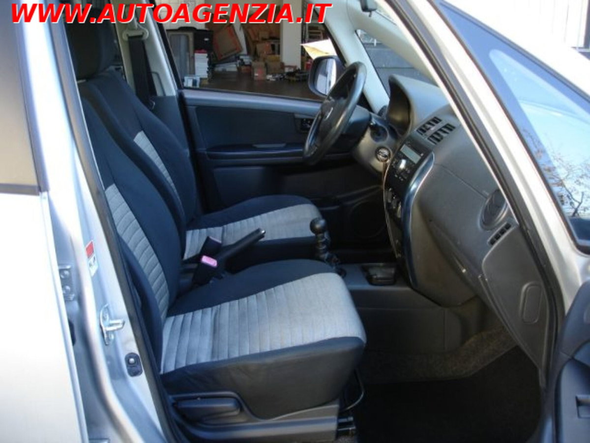 Fiat Sedici 1.9 MJT 4x4 Dynamic (11)
