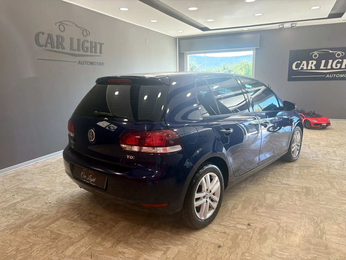 Volkswagen Golf 1.6 TDI DPF DSG 5p. Highline (6)
