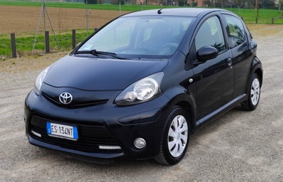 Toyota Aygo 1.0 12V VVT-i 5 porte Active Connect (13)