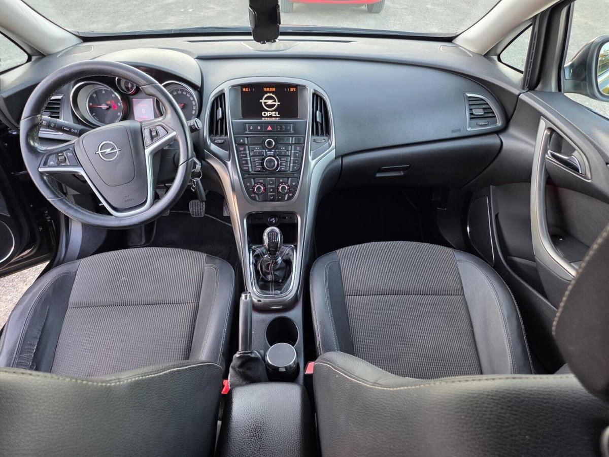 Opel Astra Station Wagon 1.7 CDTI 110CV Sports Cosmo (5)