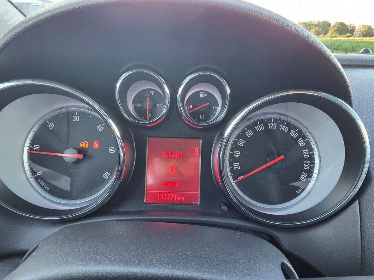 Opel Astra Station Wagon 1.7 CDTI 110CV Sports Cosmo (6)