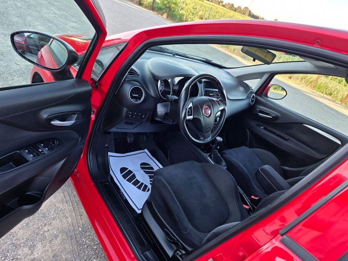 Fiat Punto 1.4 8V 5 porte Natural Power Lounge (20)