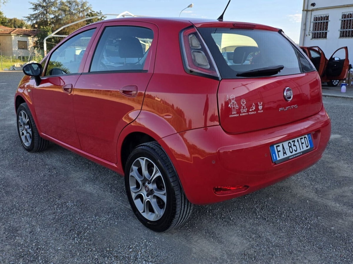 Fiat Punto 1.4 8V 5 porte Natural Power Lounge (4)