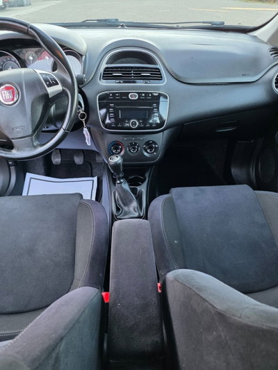 Fiat Punto 1.4 8V 5 porte Natural Power Lounge (7)