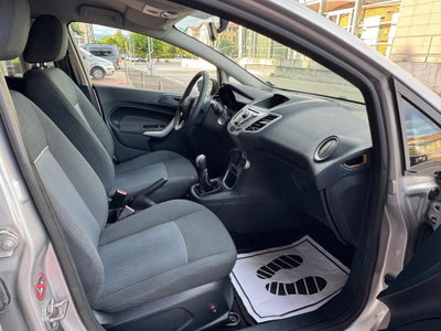 Ford Fiesta 1.2 82 CV 5 porte Titanium (10)