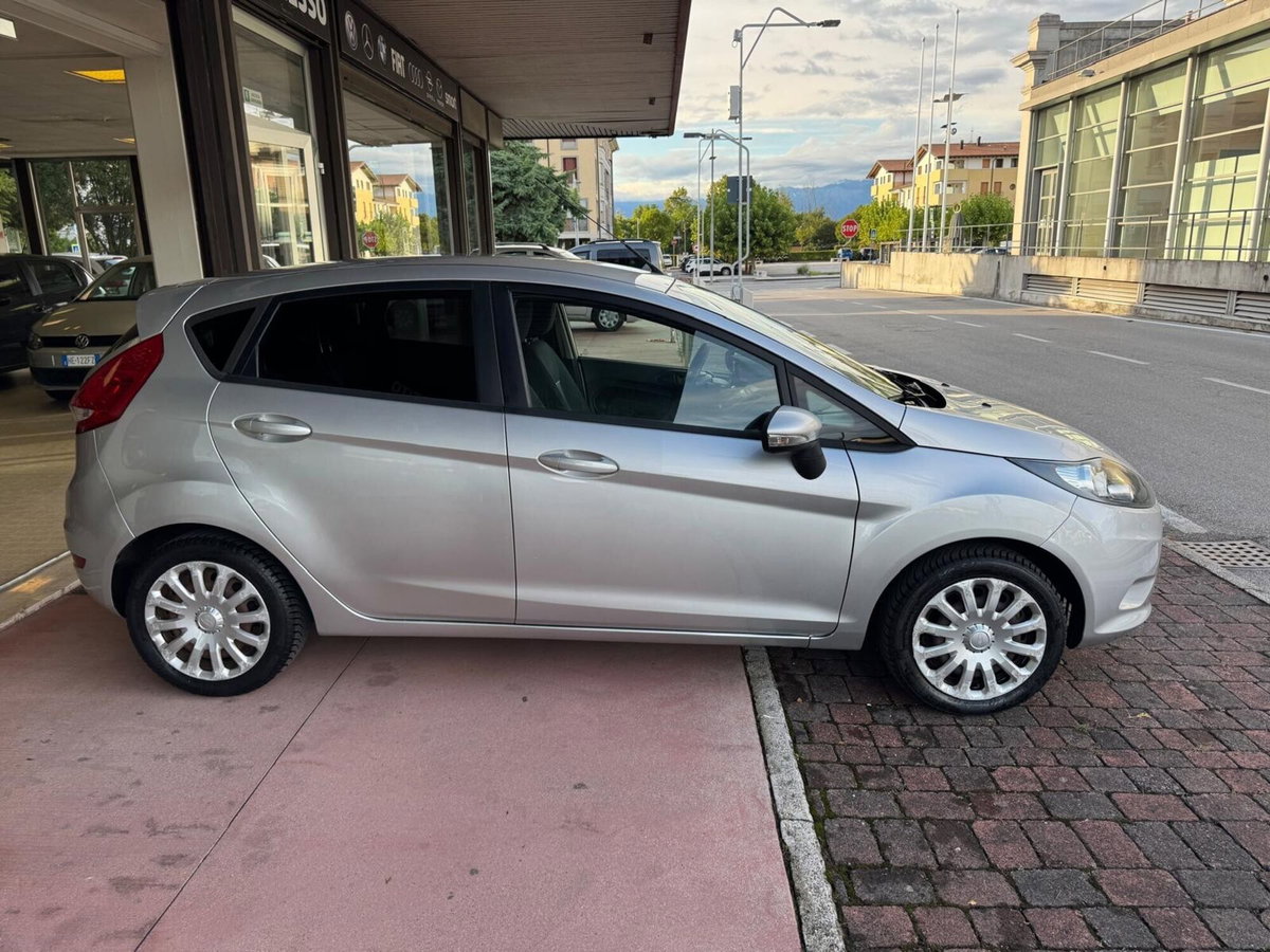 Ford Fiesta 1.2 82 CV 5 porte Titanium (6)