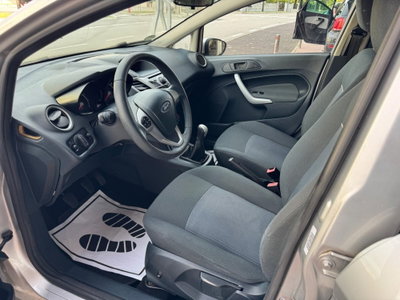 Ford Fiesta 1.2 82 CV 5 porte Titanium (9)