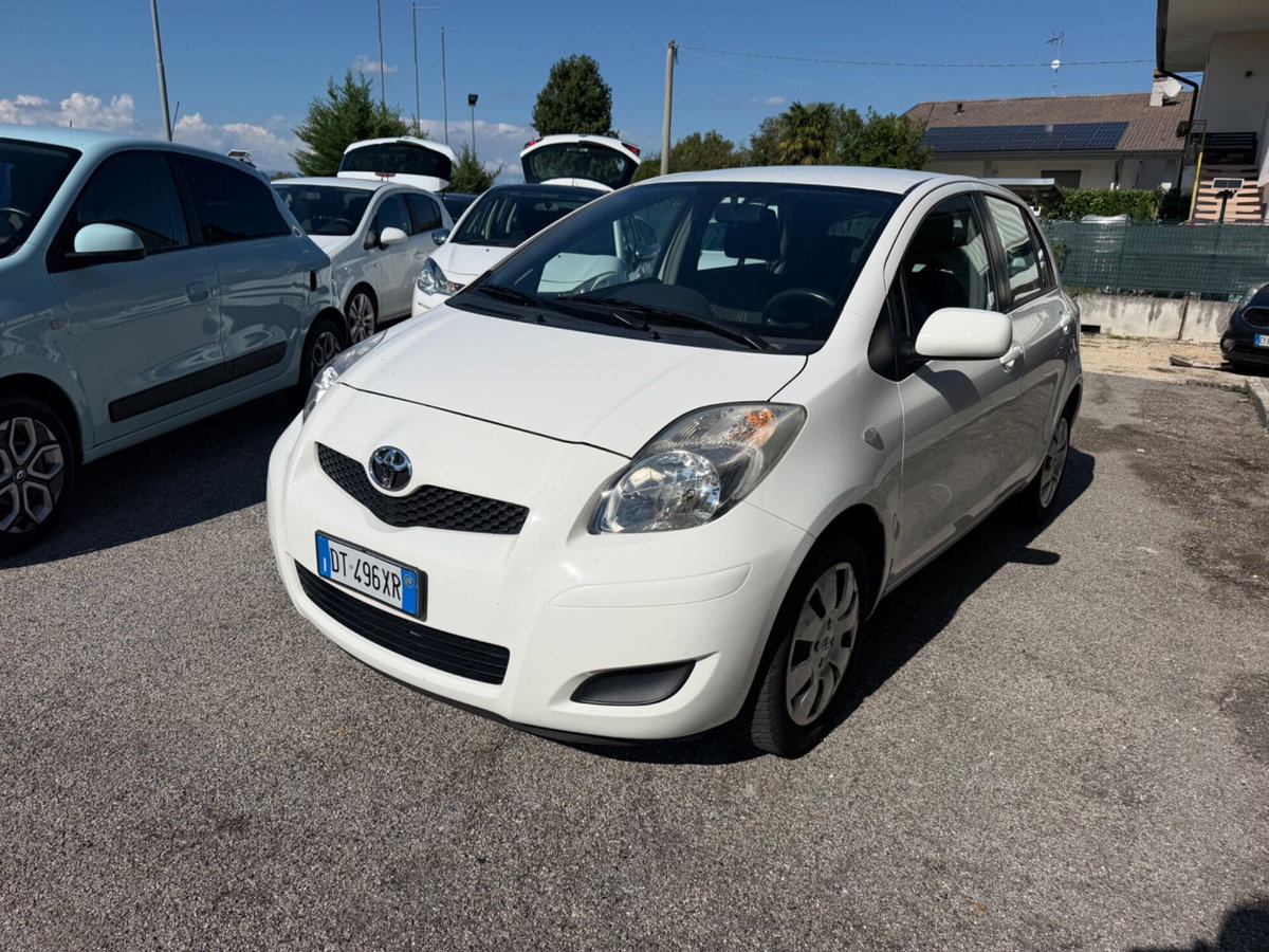 Toyota Yaris 1.0 5 porte Luxury pack