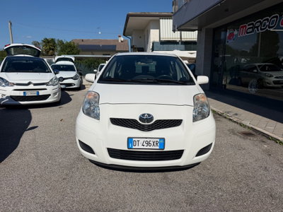 Toyota Yaris 1.0 5 porte Luxury pack (2)