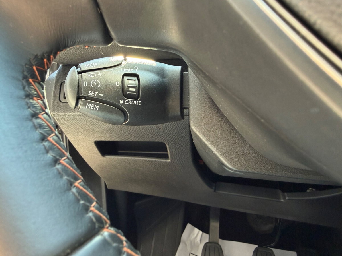 Peugeot 3008 BlueHDi 120 S&S Business (12)