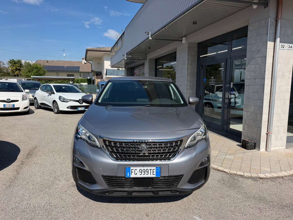 Peugeot 3008 BlueHDi 120 S&S Business (2)
