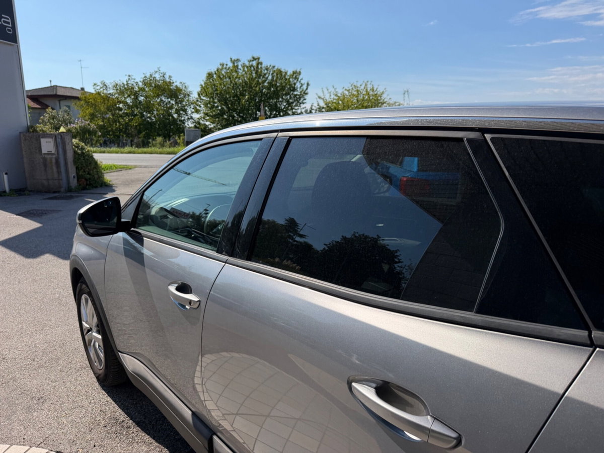 Peugeot 3008 BlueHDi 120 S&S Business (7)