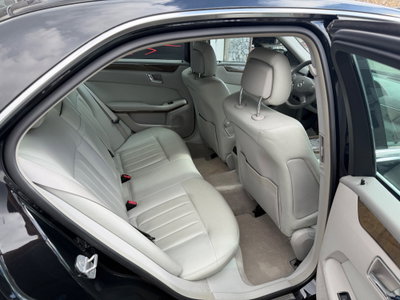 Mercedes-Benz Classe E 220 CDI BlueEFFICIENCY Avantgarde AMG (11)