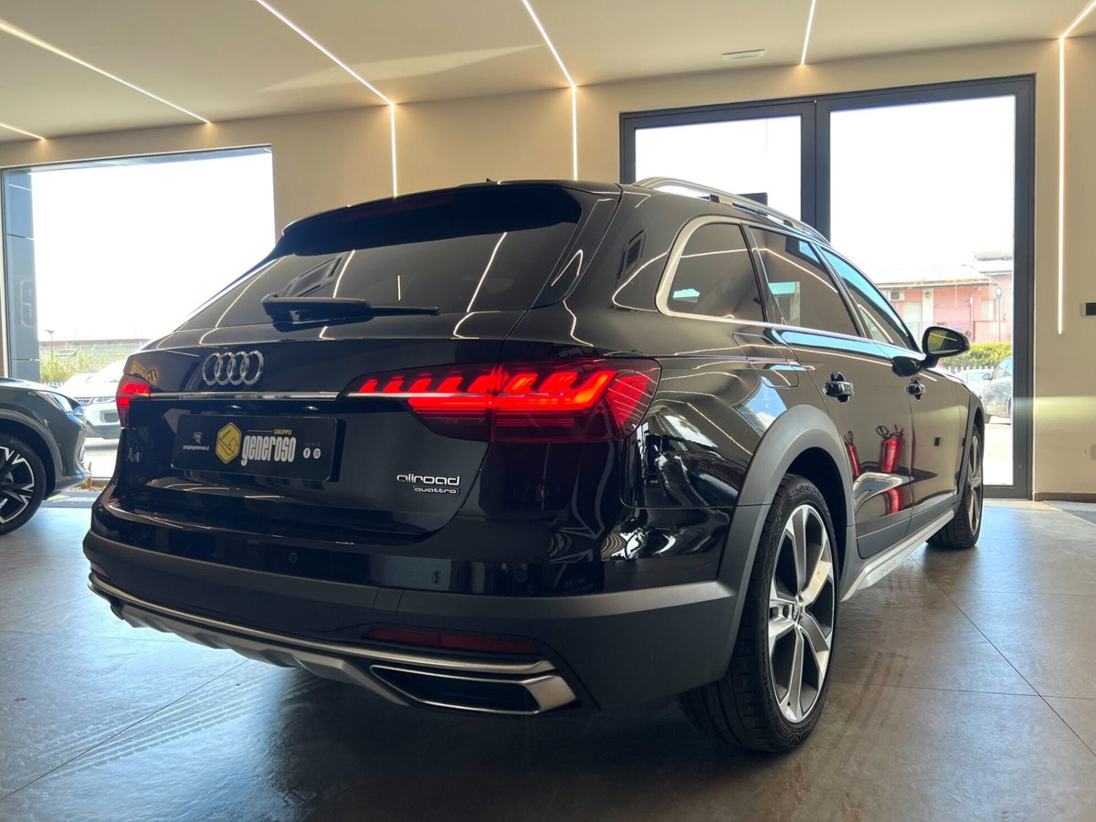 Audi A4 Allroad Allroad 40 2.0 tdi mhev Identity Contrast quattro 204cv s-tronic (3)