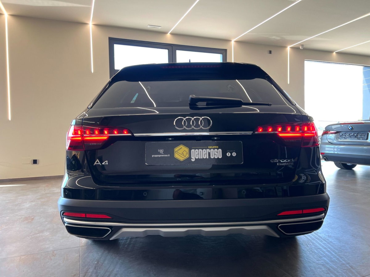 Audi A4 Allroad Allroad 40 2.0 tdi mhev Identity Contrast quattro 204cv s-tronic (4)