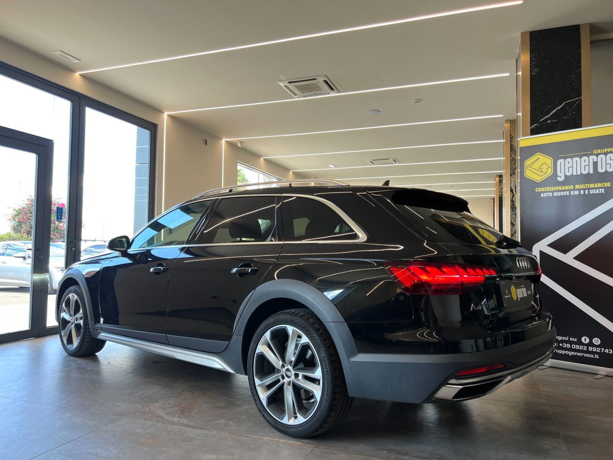 Audi A4 Allroad Allroad 40 2.0 tdi mhev Identity Contrast quattro 204cv s-tronic (5)