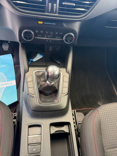 Ford Kuga 1.5 EcoBlue 120 CV 2WD ST-Line (11)