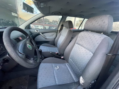 Skoda Octavia Station Wagon 1.9 TDI/110 CV cat Wagon SLX (8)