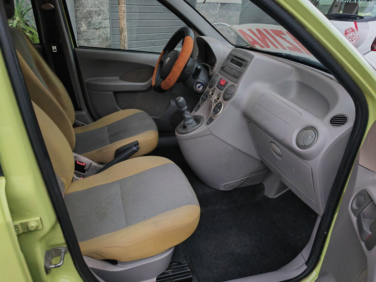 Fiat Panda 1.2 Alessi (7)