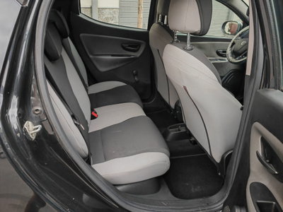 Lancia Ypsilon 0.9 TwinAir 85 CV 5 porte Metano Ecochic Gold (9)