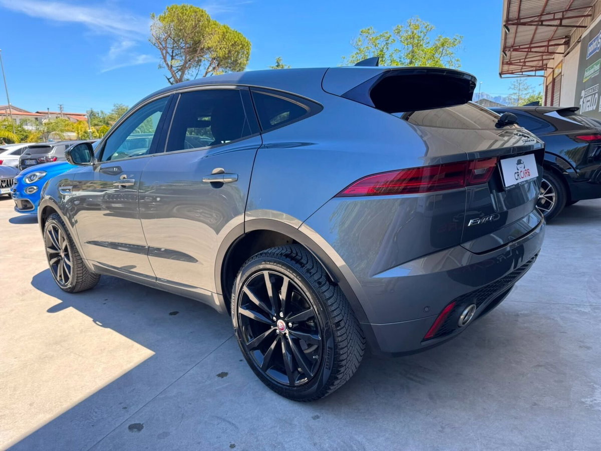 Jaguar E-Pace 2.0D 150 CV AWD R-Dynamic S (5)