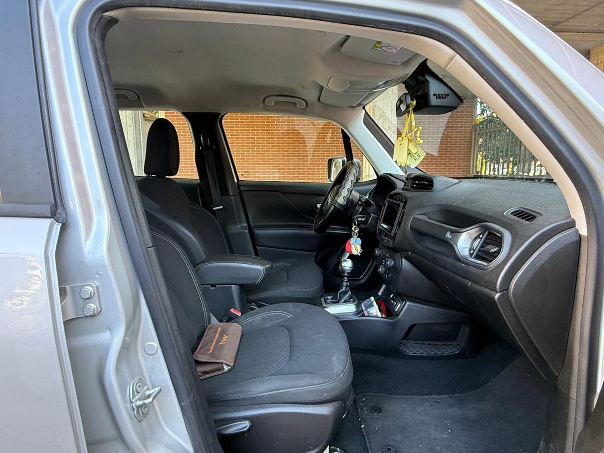 Jeep Renegade 1.6 Mjt 120 CV Limited (18)