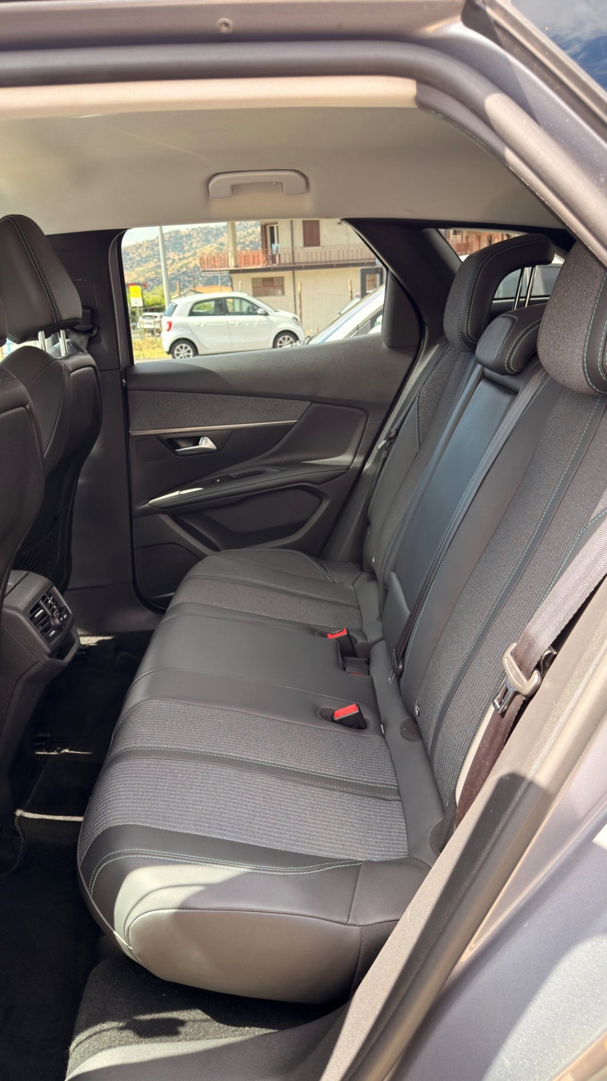 Peugeot 3008 BlueHDi 130 S&S EAT8 Allure Pack (13)