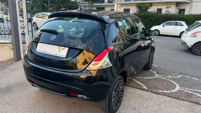 Lancia Ypsilon 1.0 FireFly 5 porte S&S Hybrid Gold Plus (4)