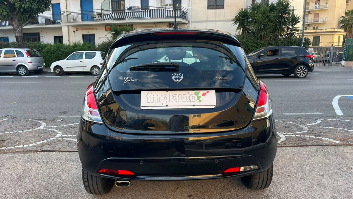 Lancia Ypsilon 1.0 FireFly 5 porte S&S Hybrid Gold Plus (5)
