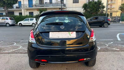 Lancia Ypsilon 1.0 FireFly 5 porte S&S Hybrid Gold Plus (5)