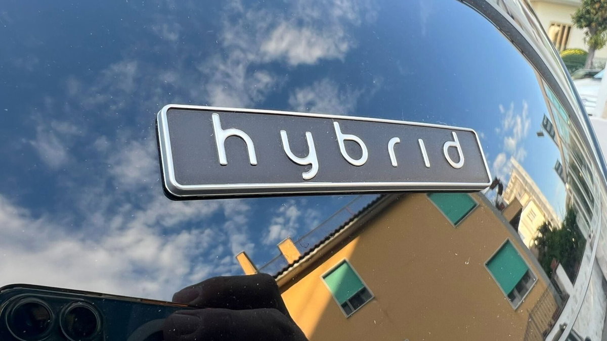 Lancia Ypsilon 1.0 FireFly 5 porte S&S Hybrid Gold Plus (9)