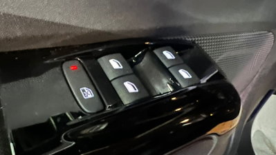 Citroen C3 PureTech 110 S&S EAT6 Elle (16)