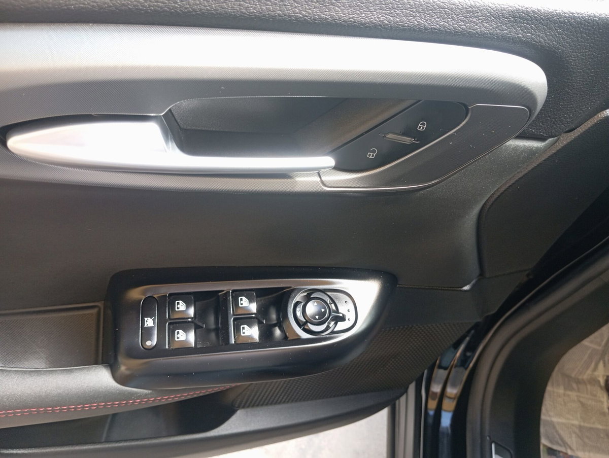 Alfa Romeo Tonale 1.3 phev Veloce Q4 280cv at6 (19)