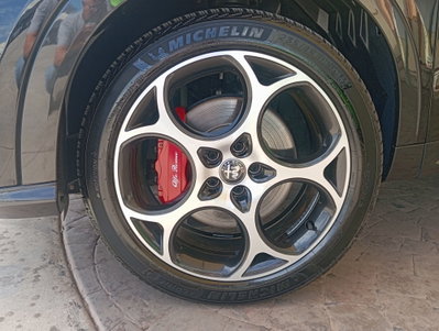 Alfa Romeo Tonale 1.3 phev Veloce Q4 280cv at6 (8)