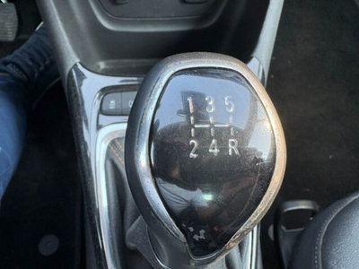 Opel Crossland X 1.2 12V Design Line (12)