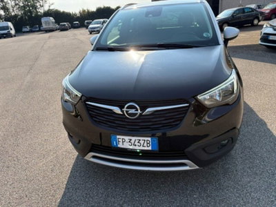 Opel Crossland X 1.2 12V Design Line (19)