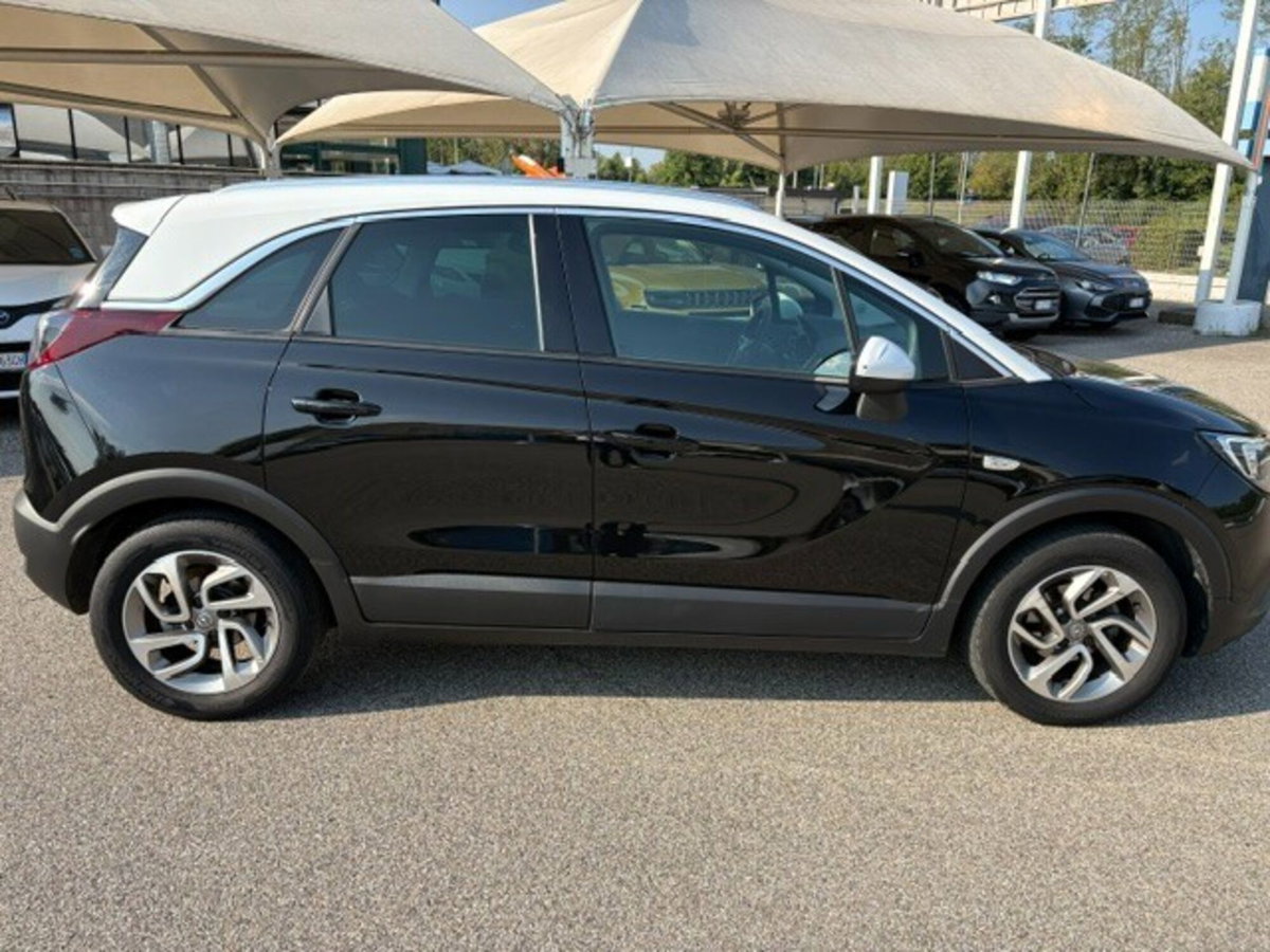 Opel Crossland X 1.2 12V Design Line (7)