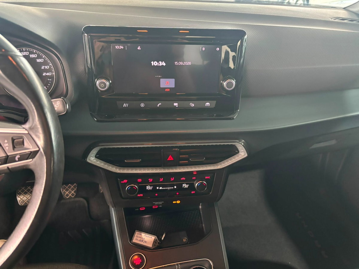 SEAT Arona 1.0 ecotsi Xperience 95cv (14)