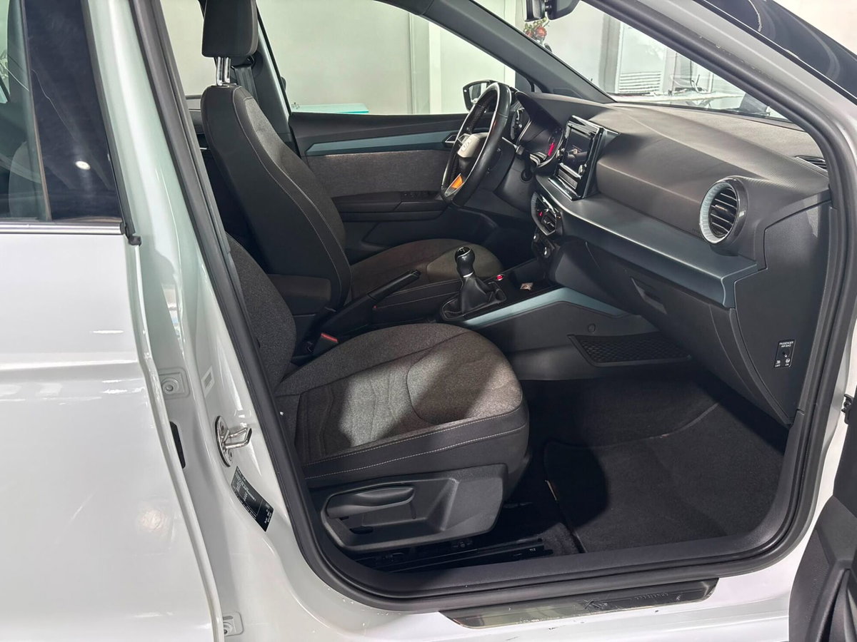 SEAT Arona 1.0 ecotsi Xperience 95cv (16)