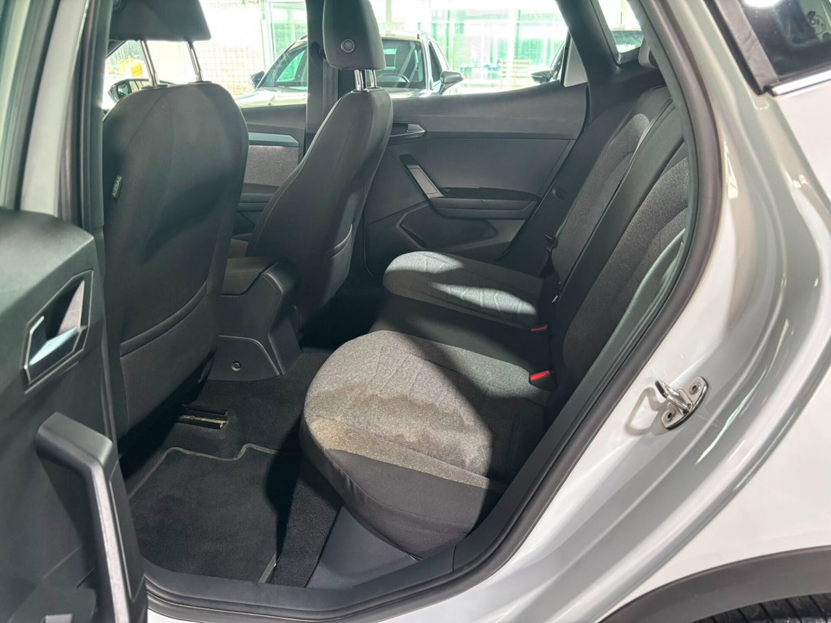 SEAT Arona 1.0 ecotsi Xperience 95cv (17)